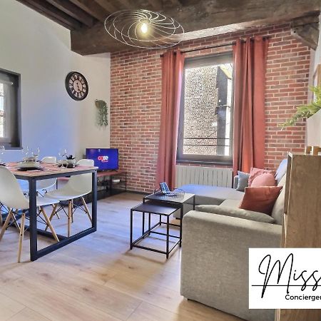 "La Fenetre Sur Le Marche" De Miss.K Conciergerie Apartment ชาตีลง-ซูร์-ชาลาโรนน์ ภายนอก รูปภาพ