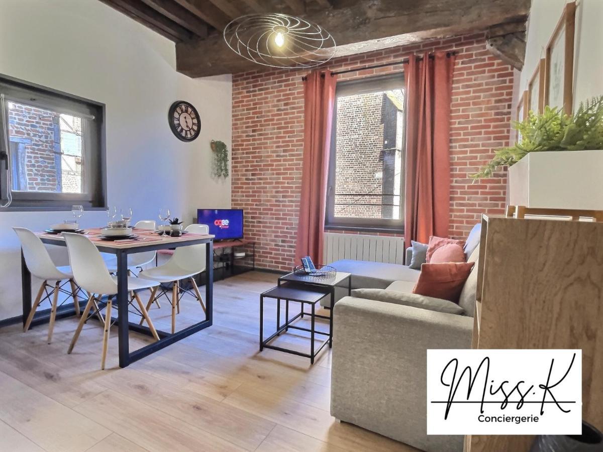 "La Fenetre Sur Le Marche" De Miss.K Conciergerie Apartment ชาตีลง-ซูร์-ชาลาโรนน์ ภายนอก รูปภาพ